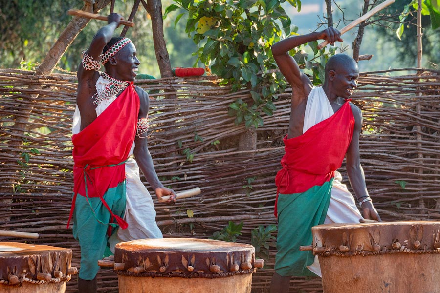 Святилище барабана Гишора, Бурунди Святилище барабана Гишора, Бурунди